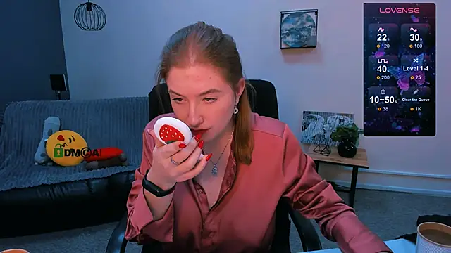 Snapshot of daisy_candy chatting on 12/24/24, 01:49 daisy candy online show from 12/24/24, 01:49