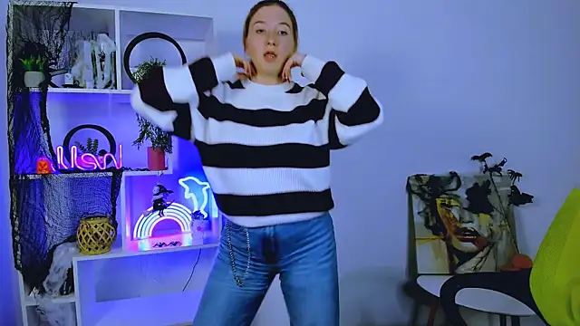 Snapshot of daisy_candy chatting on 10/31/25, 02:19 daisy candy online show from 10/31/25, 02:19