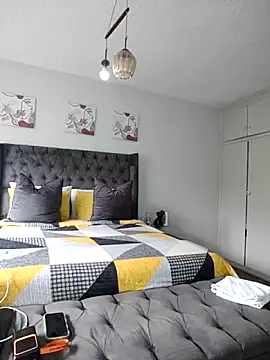 Snapshot of Drippincaty chatting on 11/24/25, 08:14 Drippincaty online show from 11/24/25, 08:14