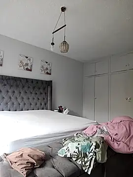 Snapshot of Drippincaty chatting on 11/17/25, 08:51 Drippincaty online show from 11/17/25, 08:51