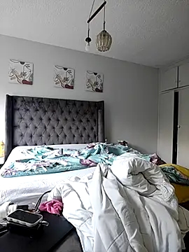 Snapshot of Drippincaty chatting on 12/05/25, 11:20 Drippincaty online show from 12/05/25, 11:20