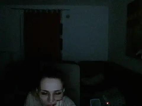 Snapshot of ludovika09 chatting on 07/05/26, 01:32 ludovika09 online show from 07/05/26, 01:32