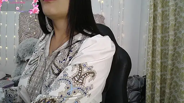 Snapshot of shantala_krisha chatting on 07/08/26, 11:55 shantala krisha online show from 07/08/26, 11:55