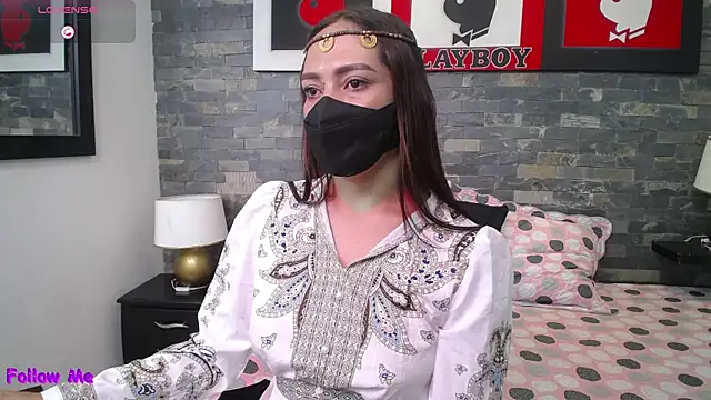 Snapshot of shantala_krisha chatting on 01/13/26, 07:29 shantala krisha online show from 01/13/26, 07:29