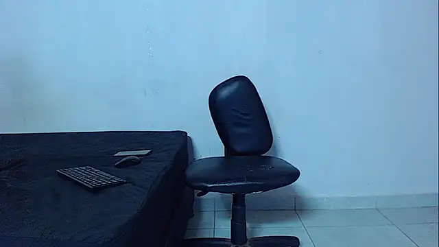 mikecoper 23 online show from 05/05/26, 02:14