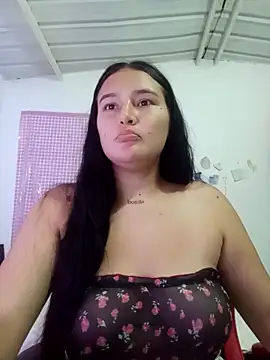 Snapshot of Celeste_camila18 chatting on 12/03/25, 05:30 Celeste camila18 online show from 12/03/25, 05:30