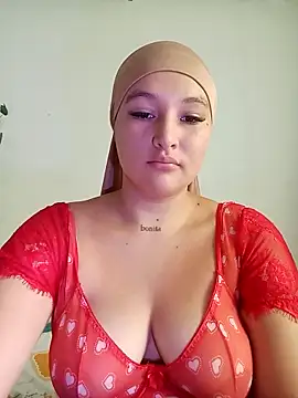 Snapshot of Celeste_camila18 chatting on 10/28/25, 02:16 Celeste camila18 online show from 10/28/25, 02:16