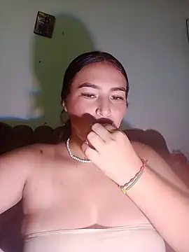 Snapshot of Celeste_camila18 chatting on 07/12/26, 11:05 Celeste camila18 online show from 07/12/26, 11:05