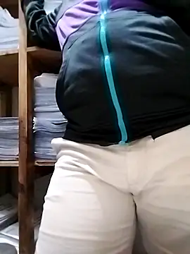 Whiper2024 online show from 02/13/26, 06:30