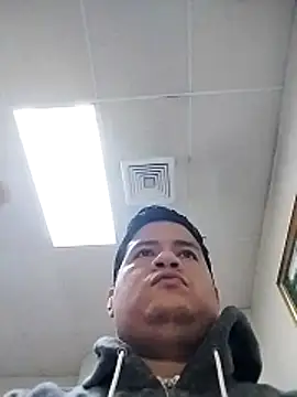 Whiper2024 online show from 02/04/26, 02:56