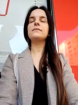 RaonXO online show from 12/20/24, 11:54