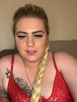 Snapshot of Blondiee3088 chatting on 01/26/25, 01:20 Blondiee3088 online show from 01/26/25, 01:20