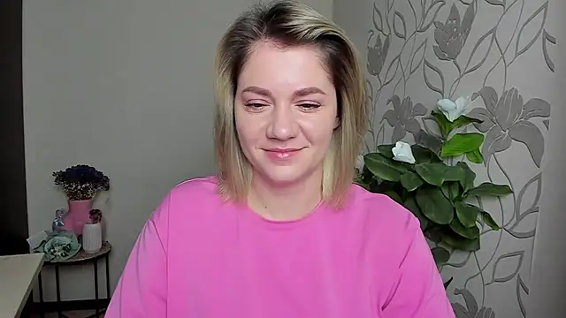 MariaSttone online show from 10/12/25, 04:30