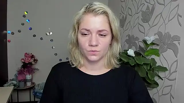 MariaSttone online show from 12/04/25, 05:34