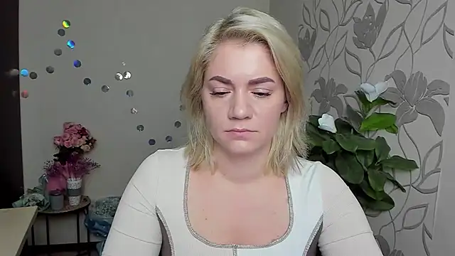 MariaSttone online show from 12/03/25, 11:31