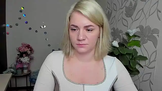 MariaSttone online show from 12/01/25, 06:31