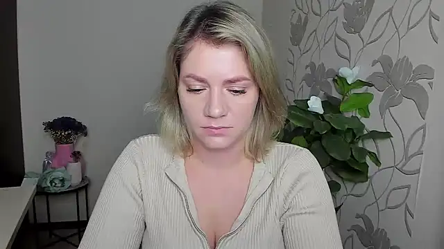 MariaSttone online show from 10/07/25, 03:35