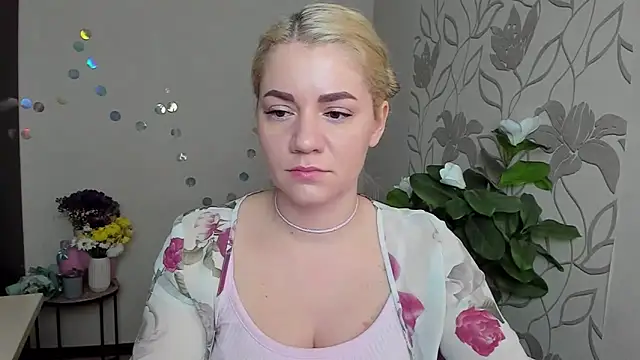 MariaSttone online show from 11/26/25, 11:43