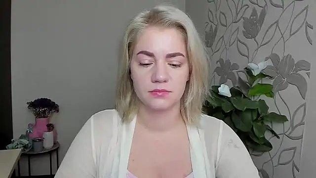 MariaSttone online show from 11/15/25, 11:47