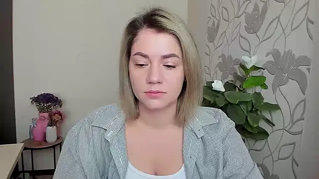 MariaSttone online show from 09/29/25, 07:37