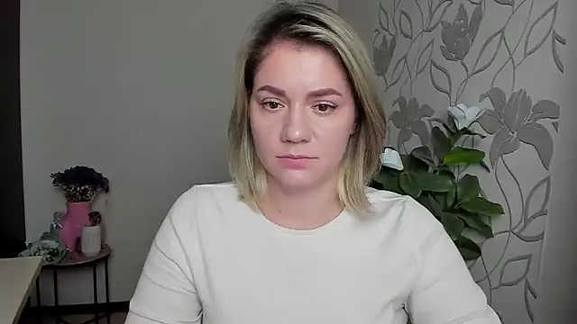 MariaSttone online show from 10/16/25, 05:10