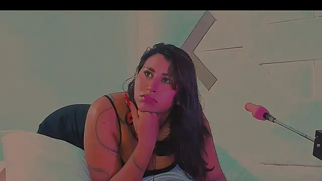 StormyButty18 online show from 05/04/26, 11:29