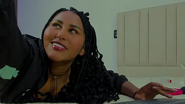 StormyButty18 online show from 11/02/25, 01:32