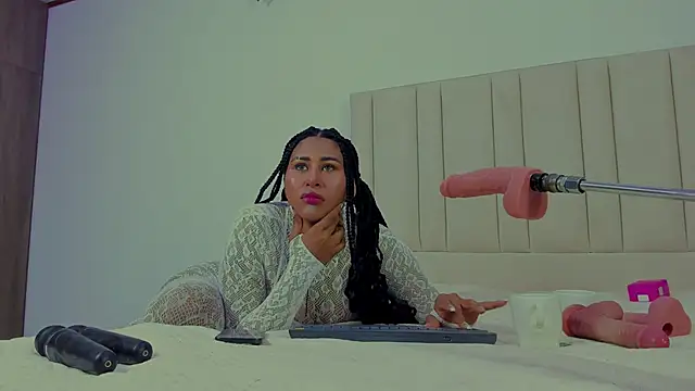 StormyButty18 online show from 11/03/25, 02:50