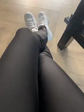 FeetVibe online show from 11/05/25, 08:28