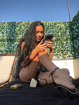 Snapshot of FeetVibe chatting on 07/15/26, 04:19 FeetVibe online show from 07/15/26, 04:19