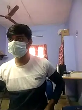 Tamilandteluguboy14 online show from 12/18/25, 10:52