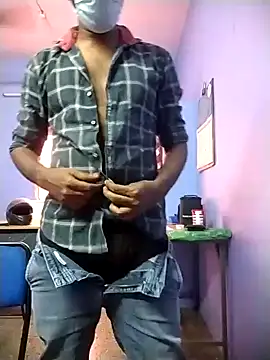 Tamilandteluguboy14 online show from 01/25/25, 09:26