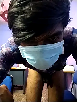 Tamilandteluguboy14 online show from 04/13/26, 11:14
