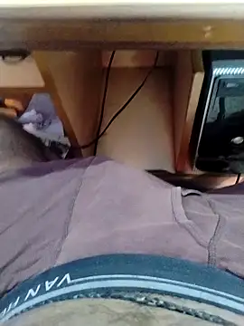 Tamilandteluguboy14 online show from 10/17/25, 06:39