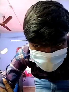 Tamilandteluguboy14 online show from 11/22/25, 09:30