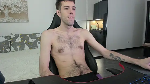 White Dylan online show from 12/17/25, 09:36