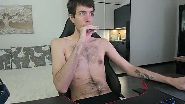 White Dylan online show from 11/30/25, 04:52