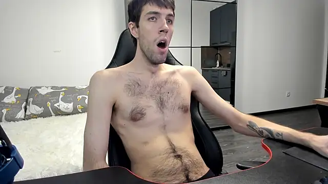 White Dylan online show from 11/17/25, 04:16