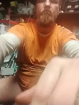 Snapshot of hornygiltz92 chatting on 01/13/26, 01:42 hornygiltz92 online show from 01/13/26, 01:42