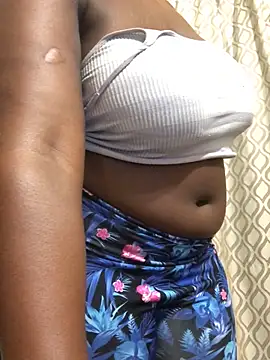 AceQween22 online show from 01/25/25, 05:40