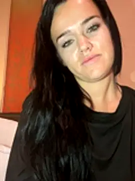 English-Chloe96 online show from 11/21/25, 05:23