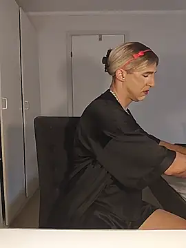 kirstenstone online show from 03/07/26, 09:48