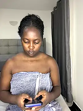 prettiepearl online show from 09/22/25, 12:33