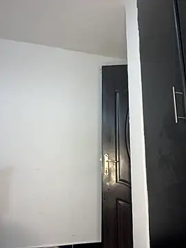 prettiepearl online show from 04/15/26, 03:27