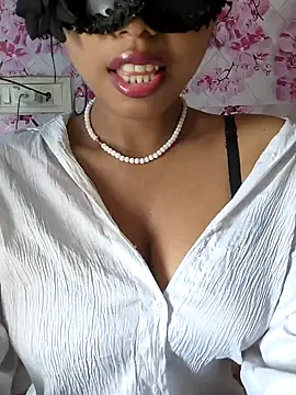 Snapshot of sandy_naughty chatting on 06/12/26, 05:16 sandy naughty online show from 06/12/26, 05:16