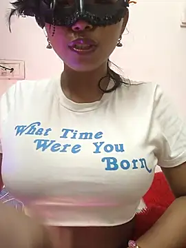 Snapshot of sandy_naughty chatting on 10/18/25, 04:53 sandy naughty online show from 10/18/25, 04:53