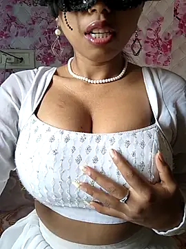 sandy naughty online show from 04/03/26, 09:05