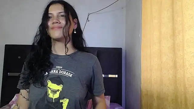 Snapshot of realshy-Stepsis chatting on 04/21/26, 12:56 realshy-Stepsis online show from 04/21/26, 12:56