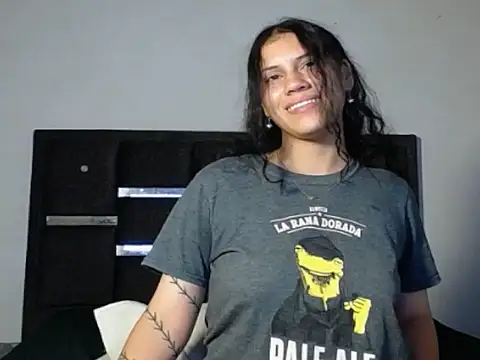 Snapshot of realshy-Stepsis chatting on 05/21/26, 02:36 realshy-Stepsis online show from 05/21/26, 02:36