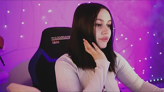 Snapshot of SerenaFerrera chatting on 01/09/25, 12:14 SerenaFerrera online show from 01/09/25, 12:14